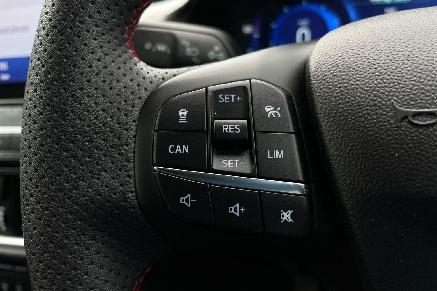 Ford FIESTA Photo 24