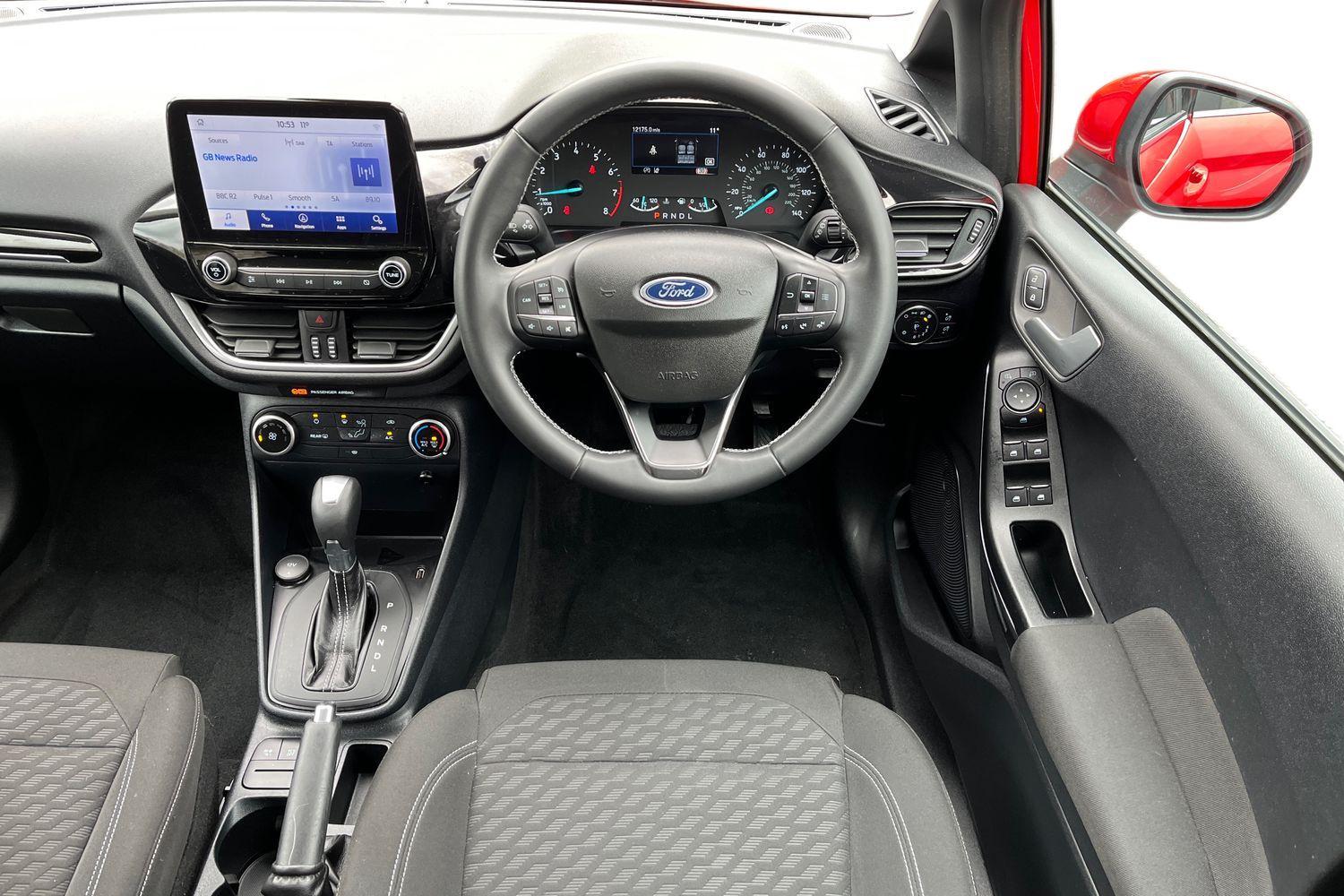Ford FIESTA Photo 10