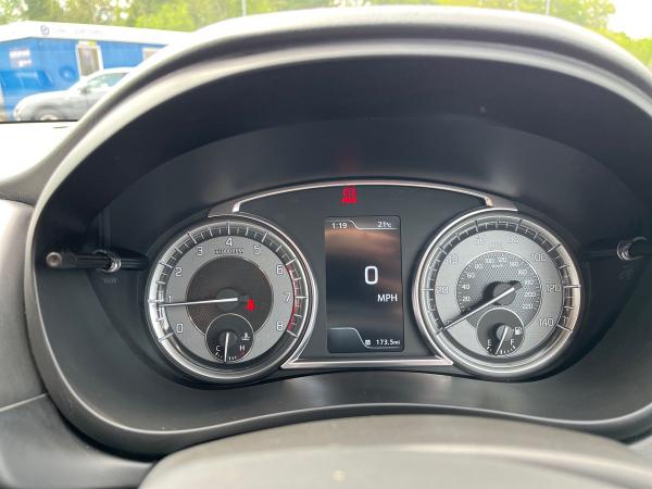 Suzuki S-Cross Photo autoimg-6c421de92c162b24e38586c12abf6c8a01ad2f67.jpg
