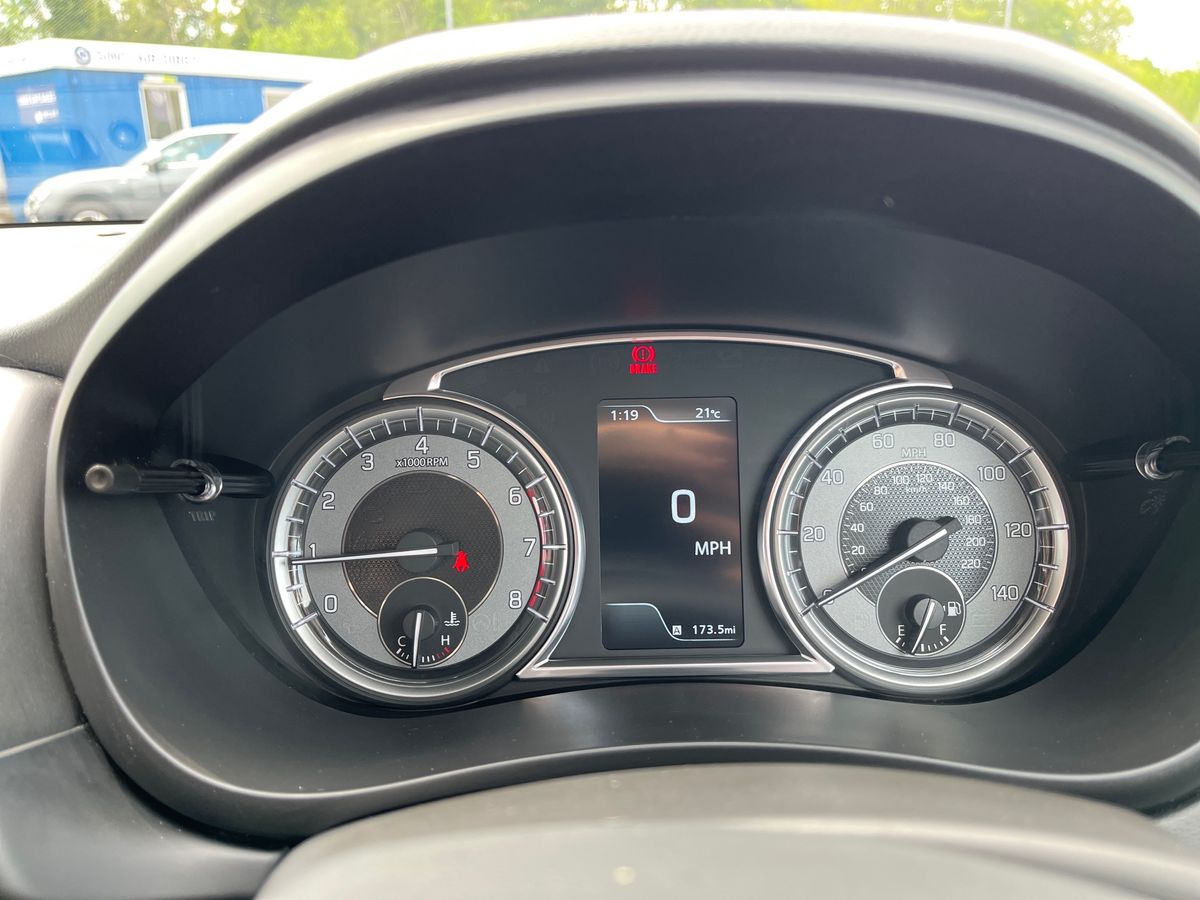Suzuki S-Cross Photo 40