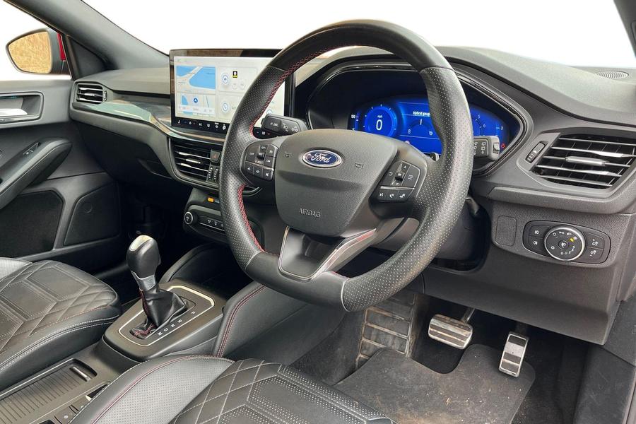 Ford FOCUS Photo autoimg-6c444afef84efd271c844cebf5ea709a004ab3ce.jpg