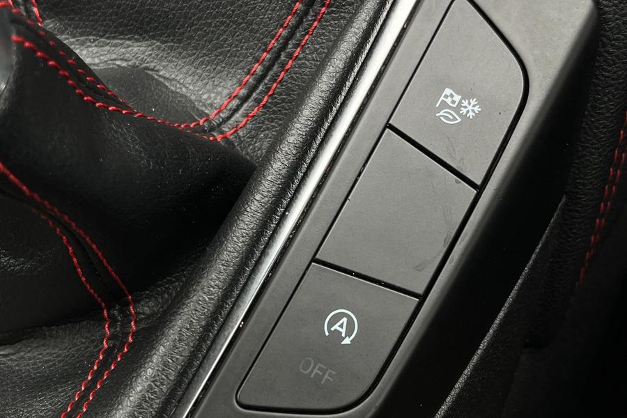 Ford Kuga Photo autoimg-6c461ee1197547d2fce7725a841bf90b71cd8e42.jpg