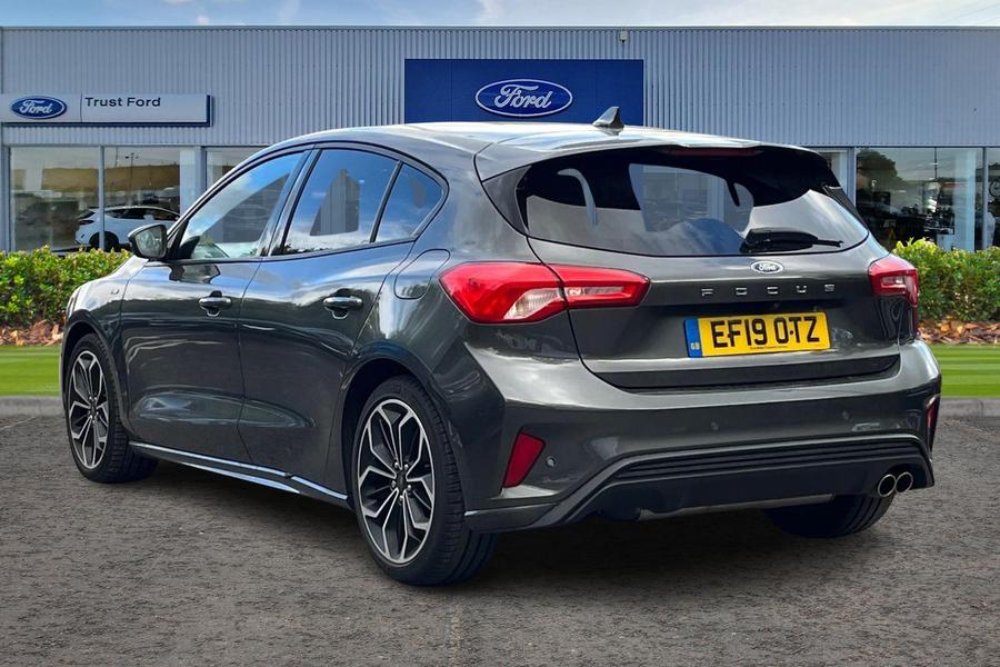 Ford Focus Photo autoimg-6c4a4a3c0d319e82b9d04663dea855b1661f1e88.jpg