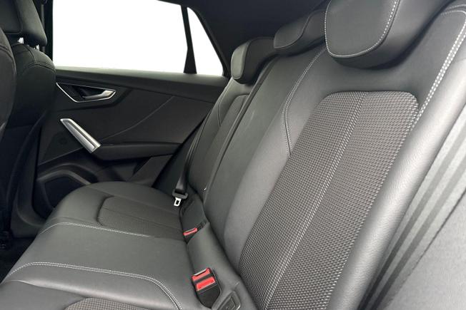 AUDI Q2 Photo 9