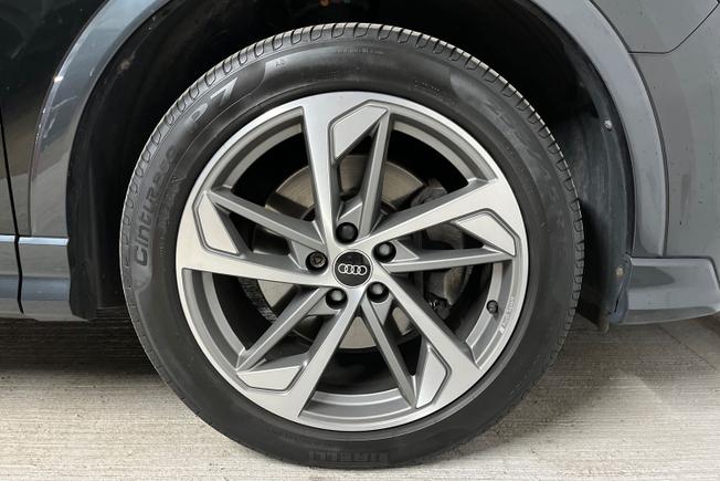 AUDI Q3 Photo 5