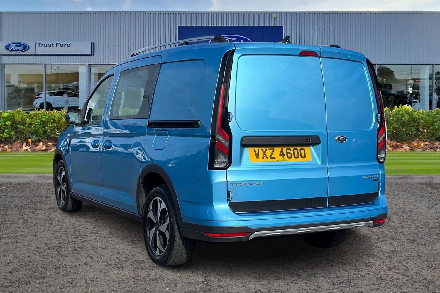 Ford TRANSIT CONNECT Photo 1