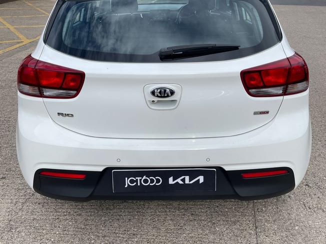 KIA Rio Photo 25