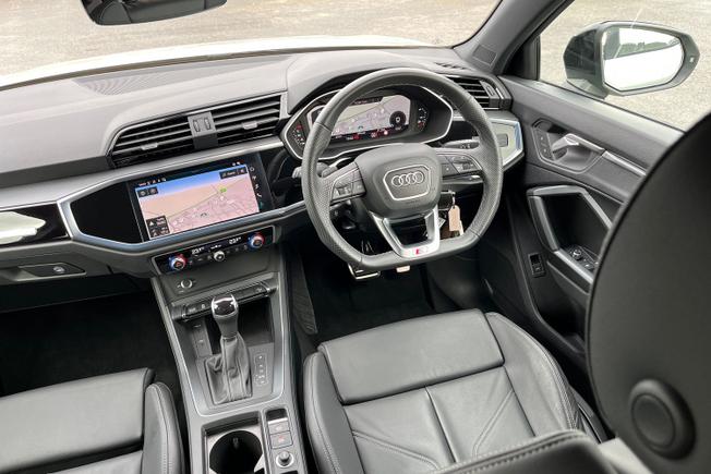 AUDI Q3 Photo 55