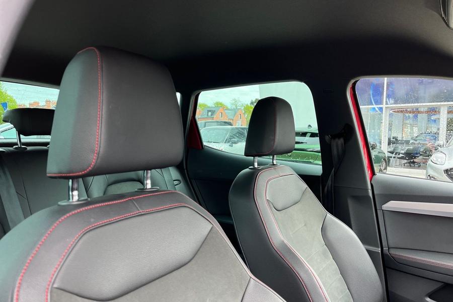 SEAT ARONA Photo autoimg-6c6ea537ad924fe65d6df7c85681c46166ab7469.jpg