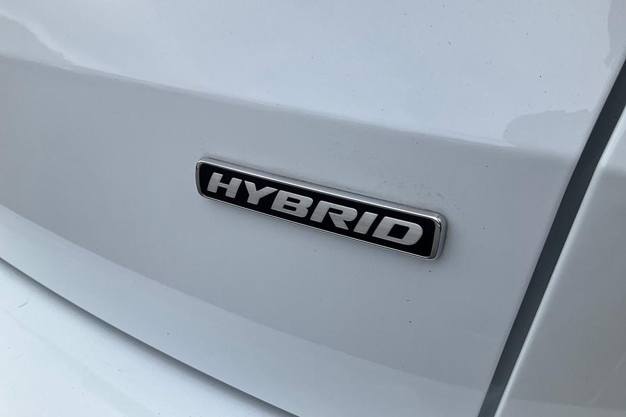Ford Kuga Photo autoimg-6c71d08fdf33427f8ec26107fd98fbe79f437d0e.jpg