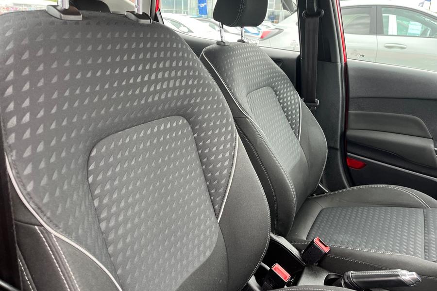 Ford FIESTA Photo autoimg-6c7216da909d0ea2fac2ee0704fafcaf85d74c8f.jpg