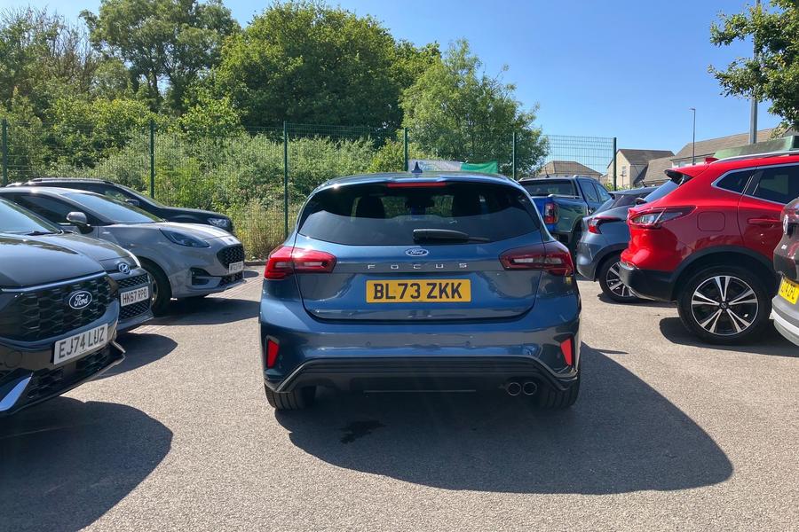 Ford FOCUS Photo autoimg-6c73bb1d8ffc960fa2fe45305d123e0e56bcae87.jpg