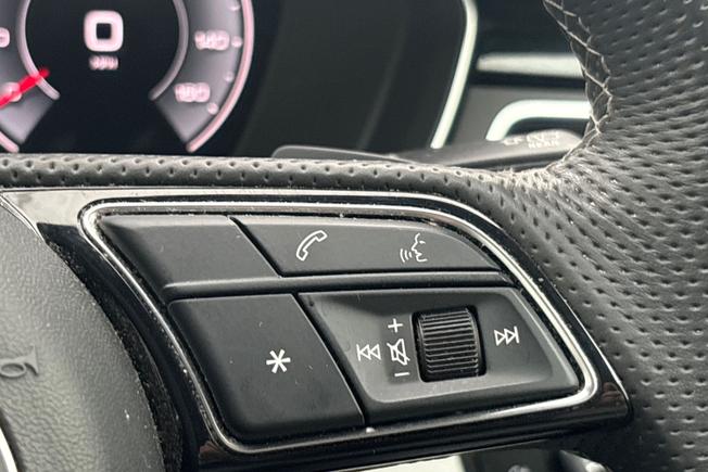 AUDI A4 Avant Photo 17