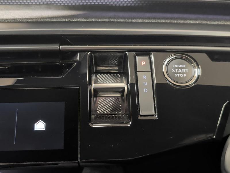 Used Peugeot E-3008 NV24RXS 38