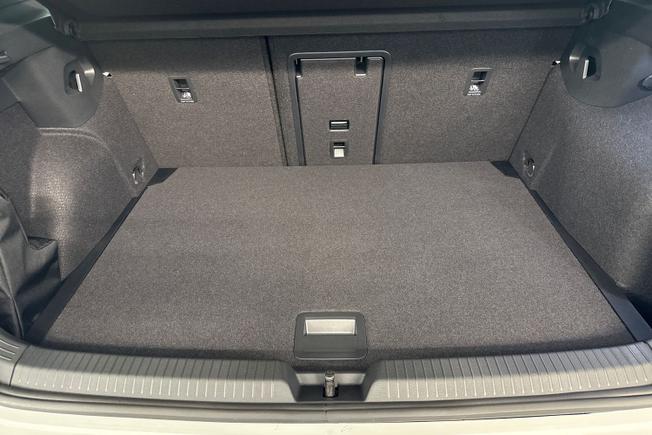 VOLKSWAGEN Golf Photo 12