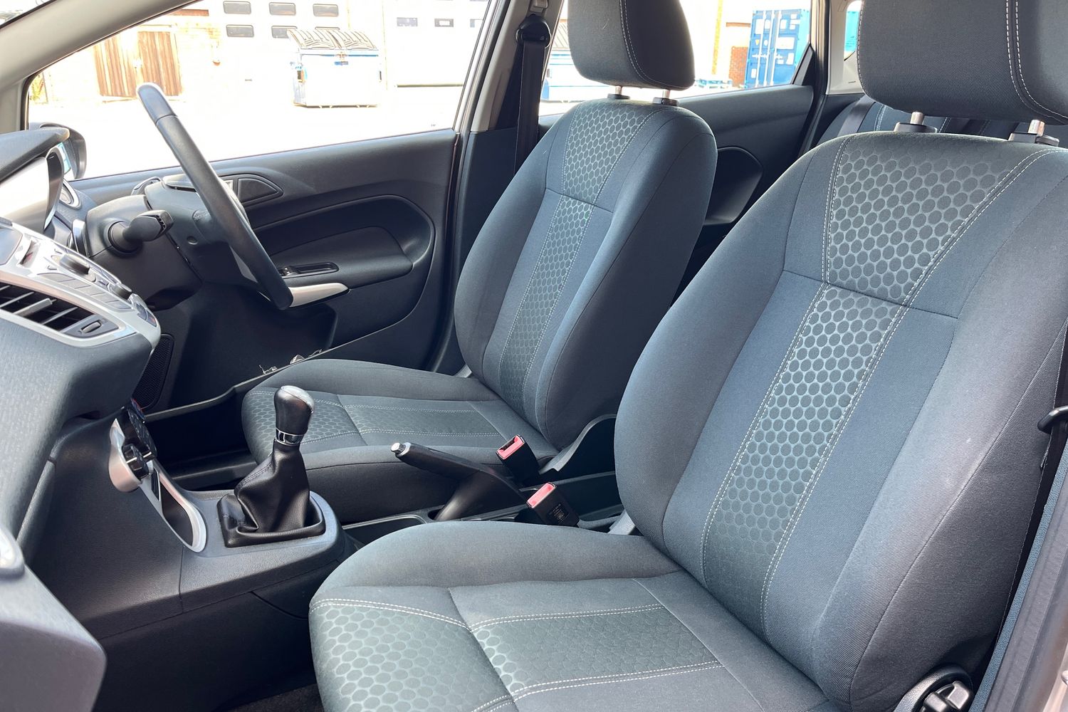 Ford Fiesta Photo 18