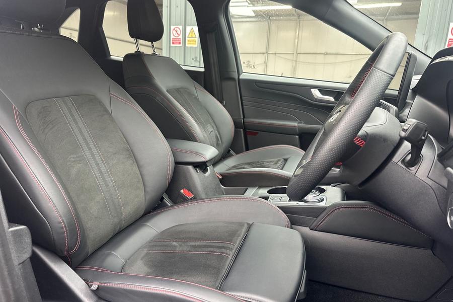 Ford Kuga Photo autoimg-6c7dd267750dd73f7eb8143629169b0e9d5ca1a3.jpg