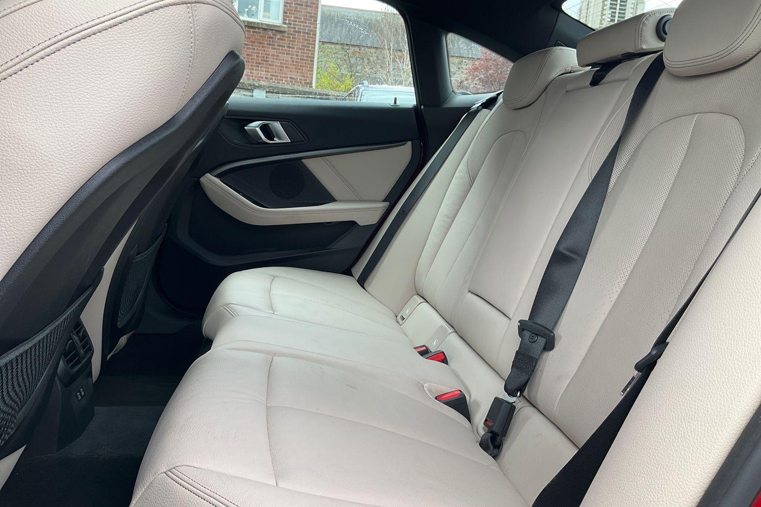 BMW 2 SERIES Photo 19