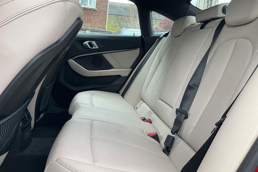 BMW 2 SERIES Photo autoimg-6c7ed53c3bf700150f1466f7aeb63444ee2d8a07.jpg