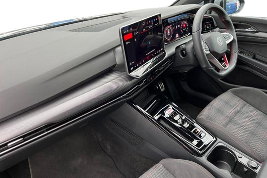Volkswagen Golf Photo autoimg-6c7f89a22245f58da41c4c62bc3015af31b326ba.jpg