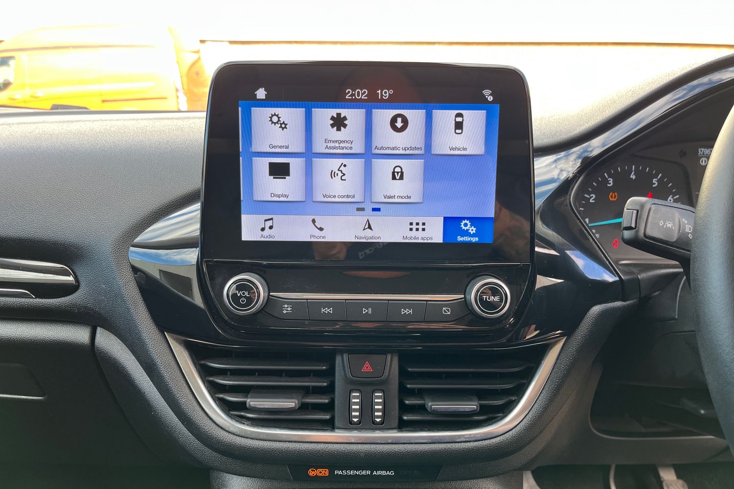 Ford Fiesta Photo 34