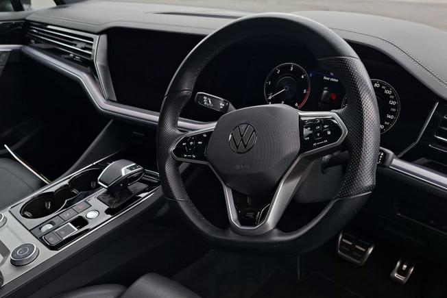 Volkswagen Touareg Photo 24