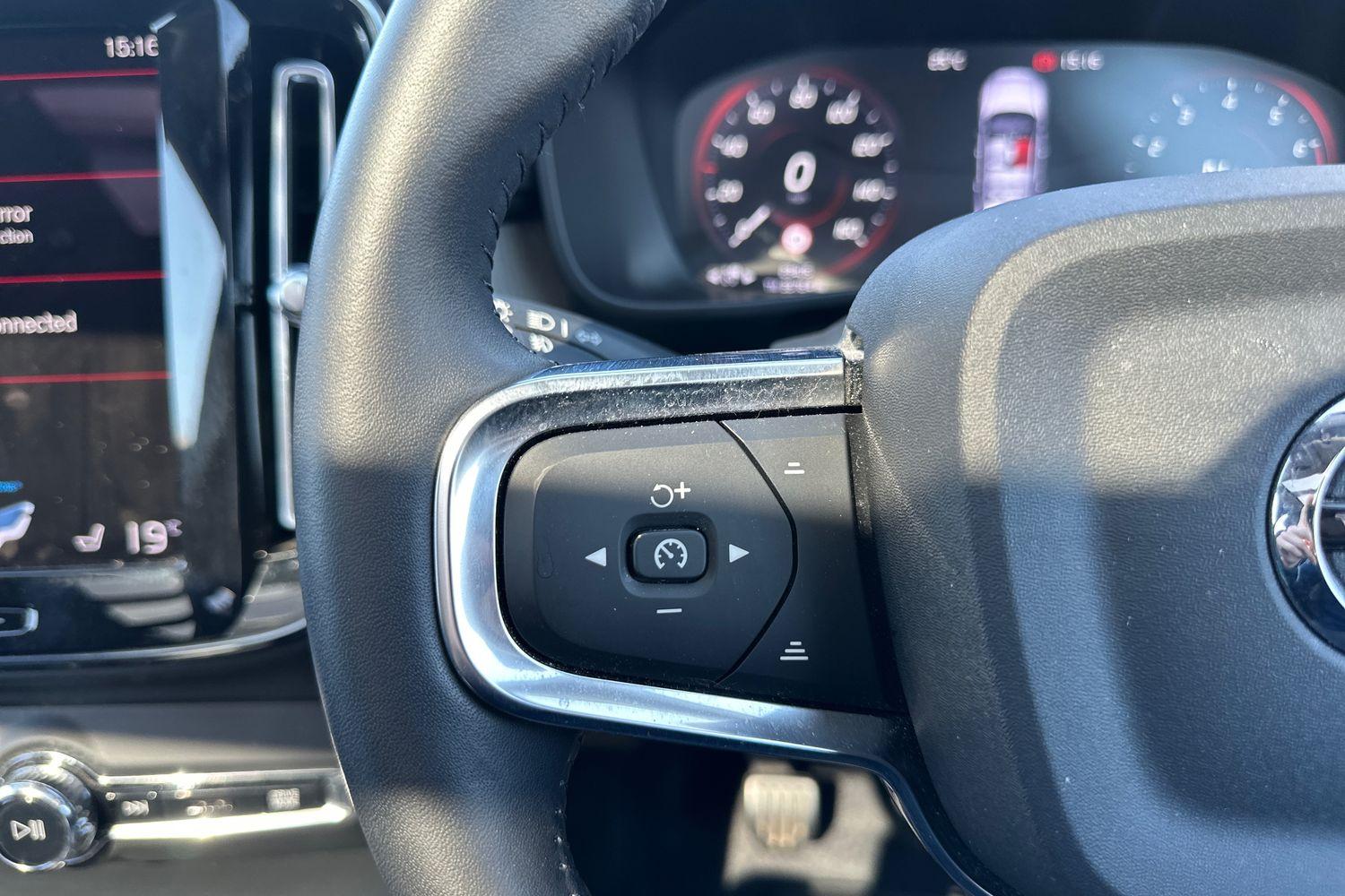 Volvo XC40 Photo 25