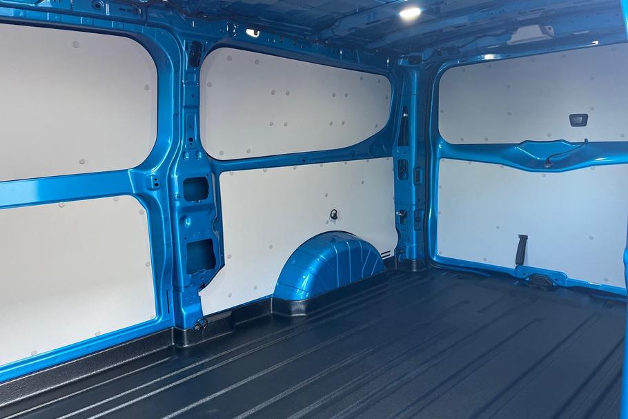 Used Ford TRANSIT CUSTOM LA75RFN 4