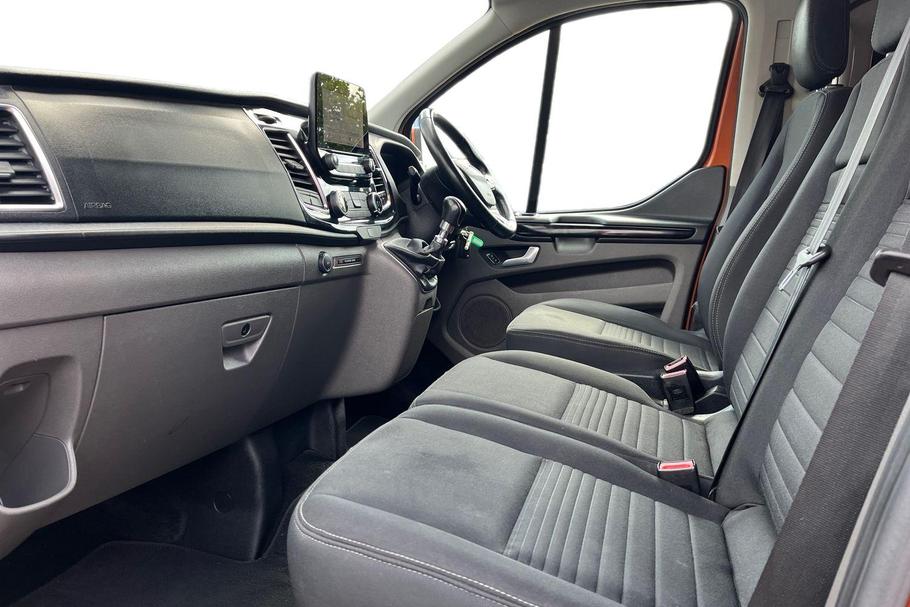 Used Ford TRANSIT CUSTOM HG21LNU 3