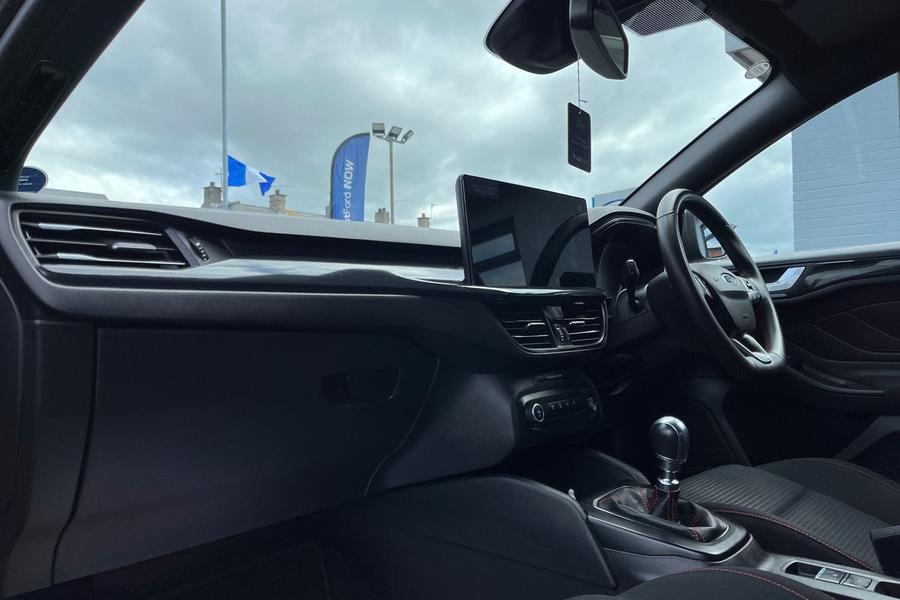 Ford FOCUS Photo autoimg-6c8e77725c9729c9ca88b6ab5027f3ca7a7f71b7.jpg
