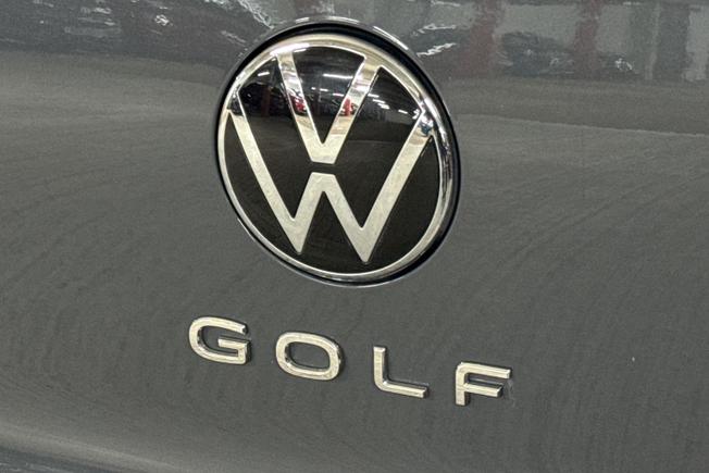 Volkswagen Golf Photo 37