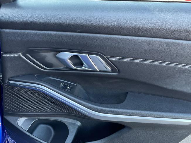 BMW 3 Series Photo 33