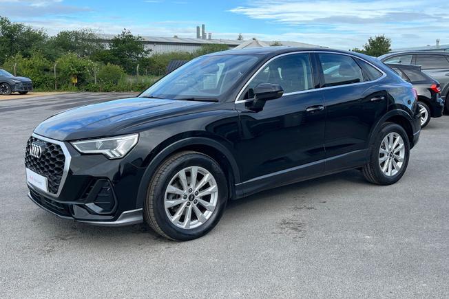 AUDI Q3 Photo 51