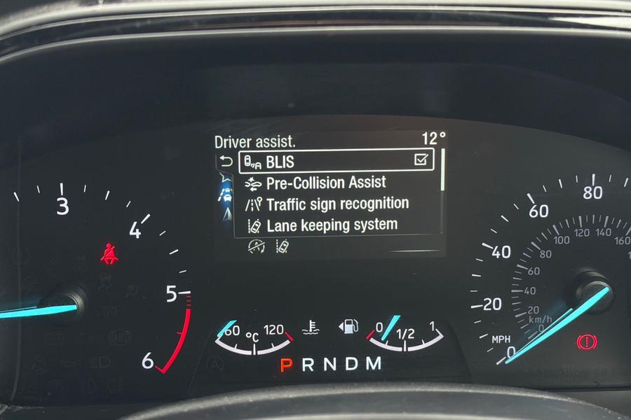 Ford FOCUS Photo autoimg-6c9670e0d200cbe3c5ca59bb47dcc4c6f5c574f5.jpg