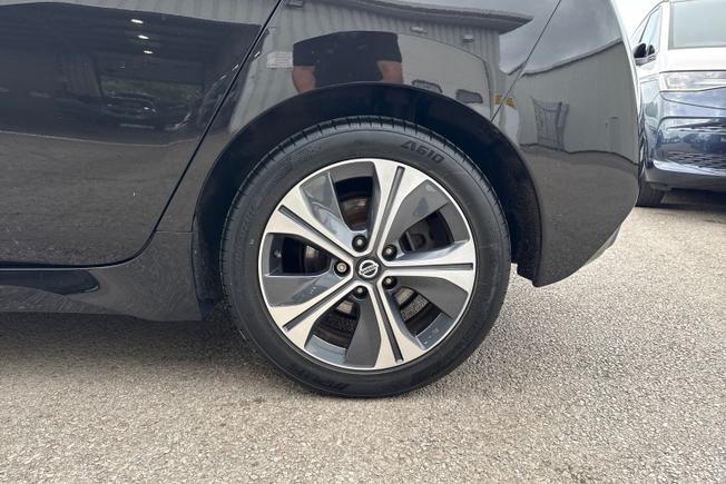 NISSAN Leaf Photo 24
