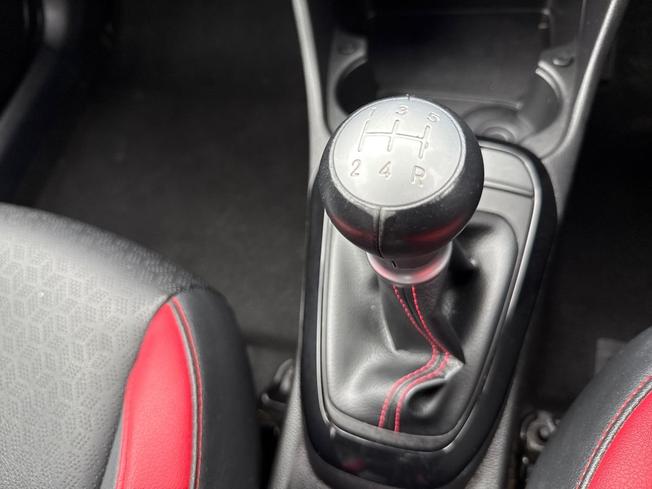 KIA Picanto Photo 31