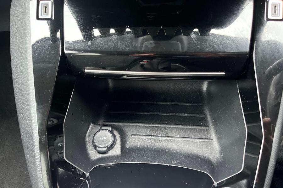 Peugeot 208 Photo autoimg-6c9aa6083270b8c0ad2e338c180eecbd88f800ec.jpg
