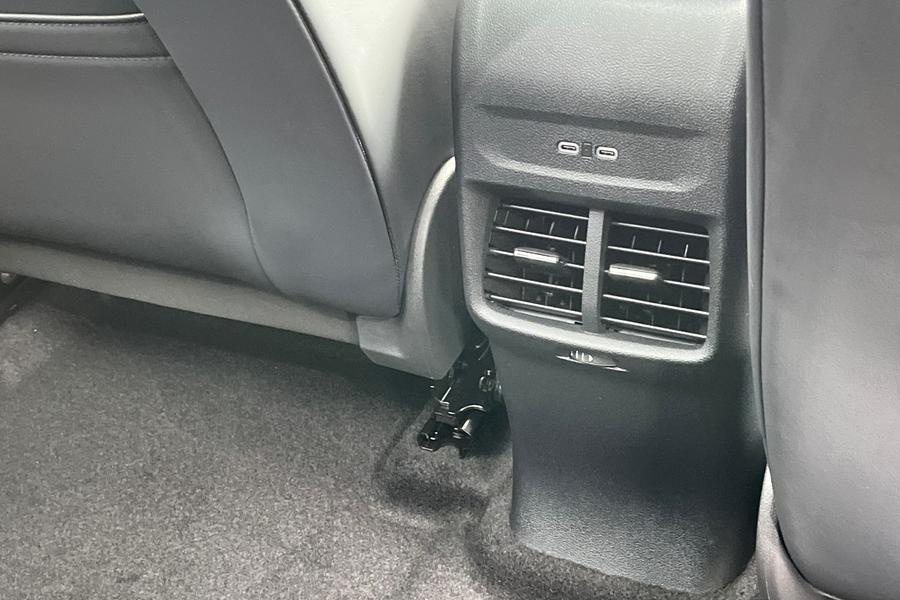 Ford CAPRI Photo autoimg-6c9b0a4f056f206edfa170e0b8454b9ba46ac8d1.jpg