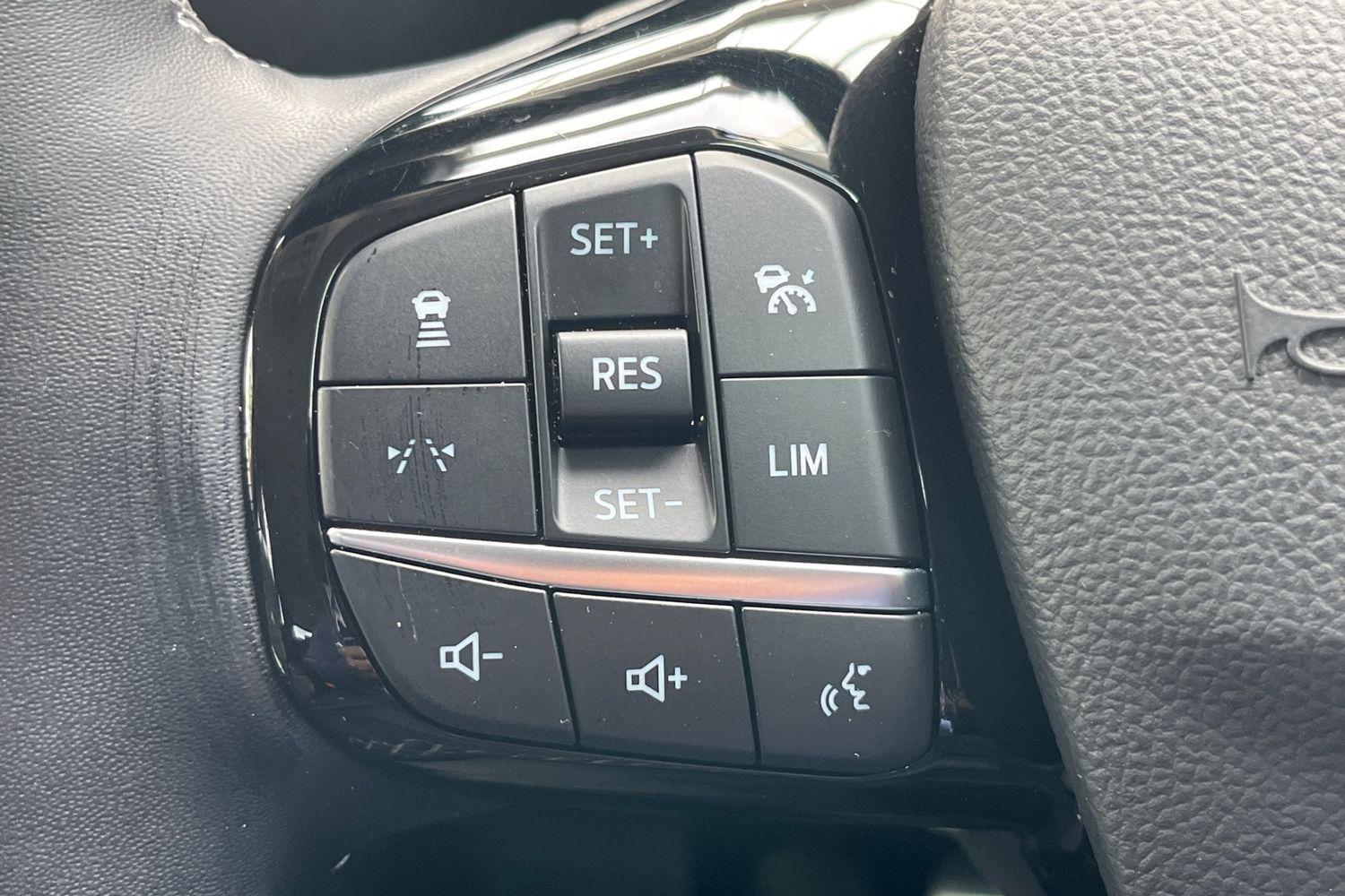 Ford Kuga Photo 25