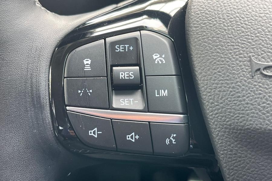 Ford Kuga Photo autoimg-6c9cc7a3654e32ed8d24479677d53ce5bd46bf6b.jpg