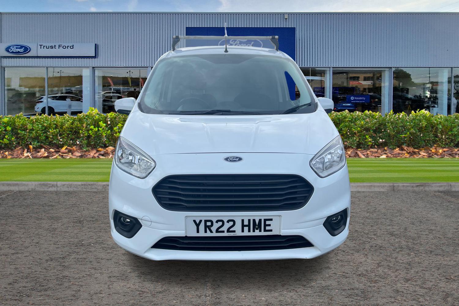 Ford TRANSIT COURIER Photo 11
