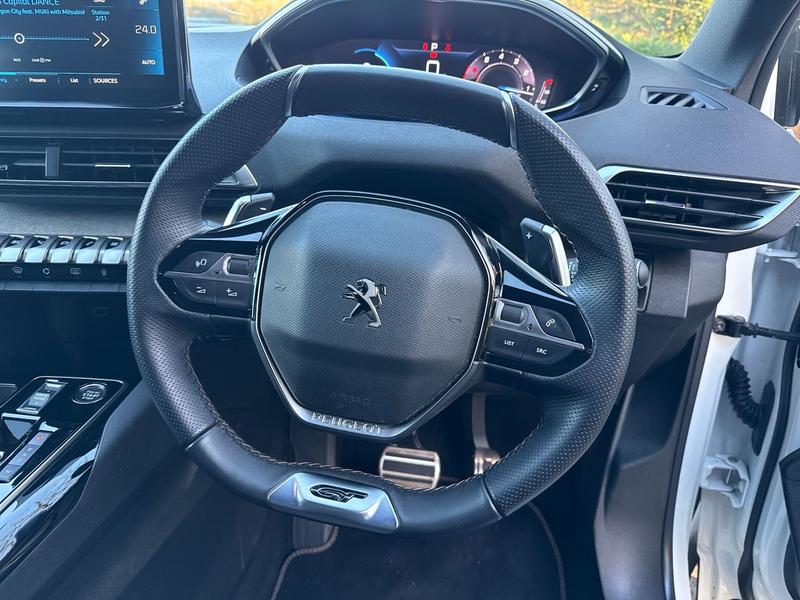 Used Peugeot 5008 KJ73YHT 32