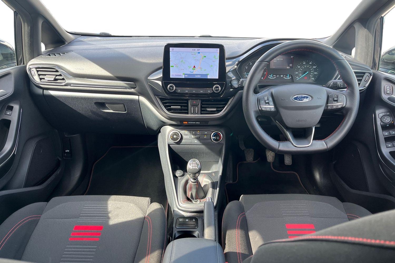 Ford Fiesta Photo 9
