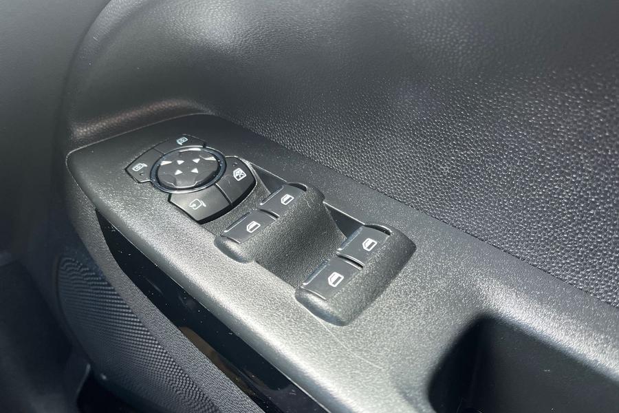 Ford ECOSPORT Photo autoimg-6caa2aaac615082a055910710a11f31a5e354a1d.jpg