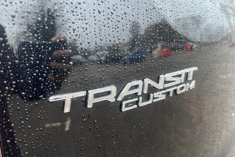 Used Ford TRANSIT CUSTOM YR70YZU 19