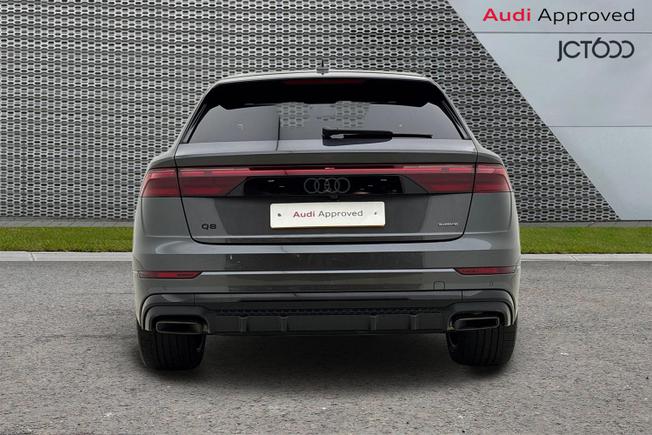 Audi Q8 Photo 7