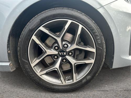 Kia CEED Photo autoimg-6cb05c5cd49463685c8818f2f7a8033434bbd004.jpg