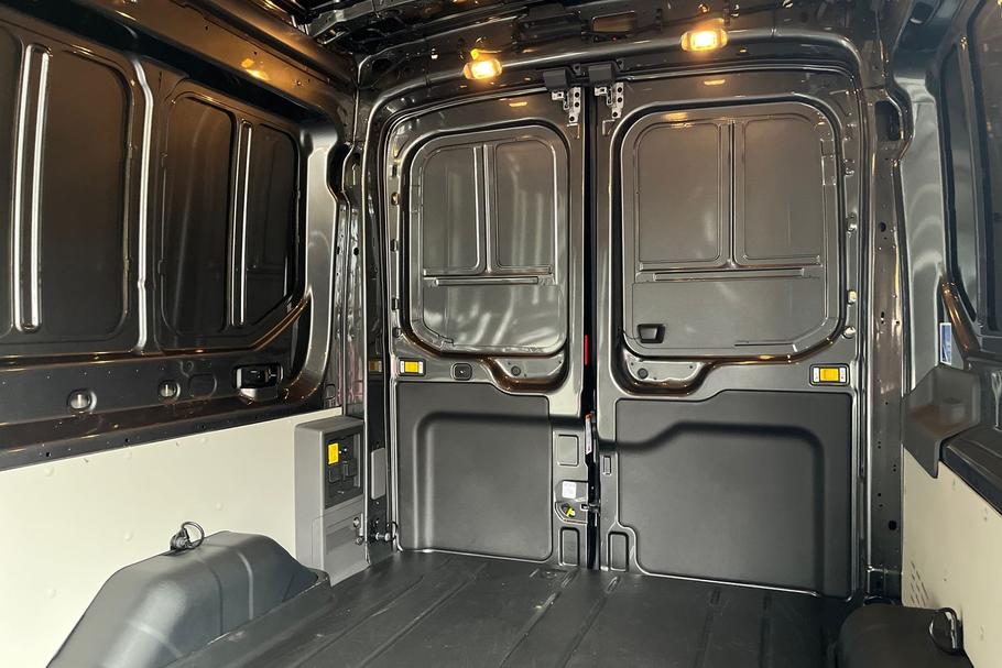 Used FORD TRANSIT LS75OLR 4