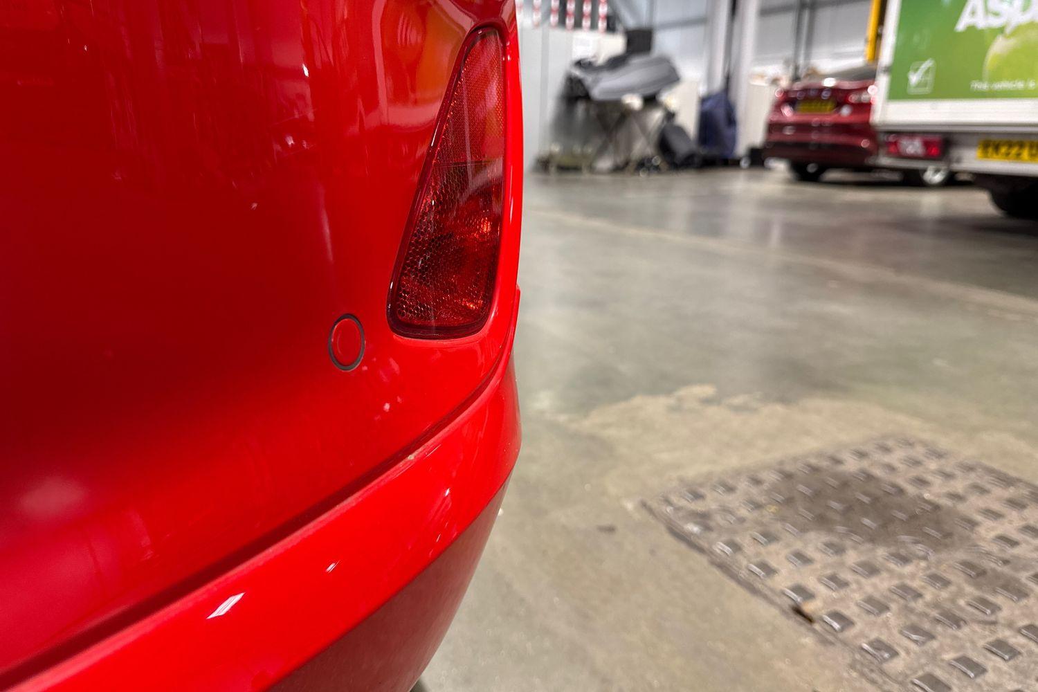 Ford FIESTA Photo 40