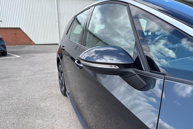 VOLKSWAGEN ID.3 Photo 20
